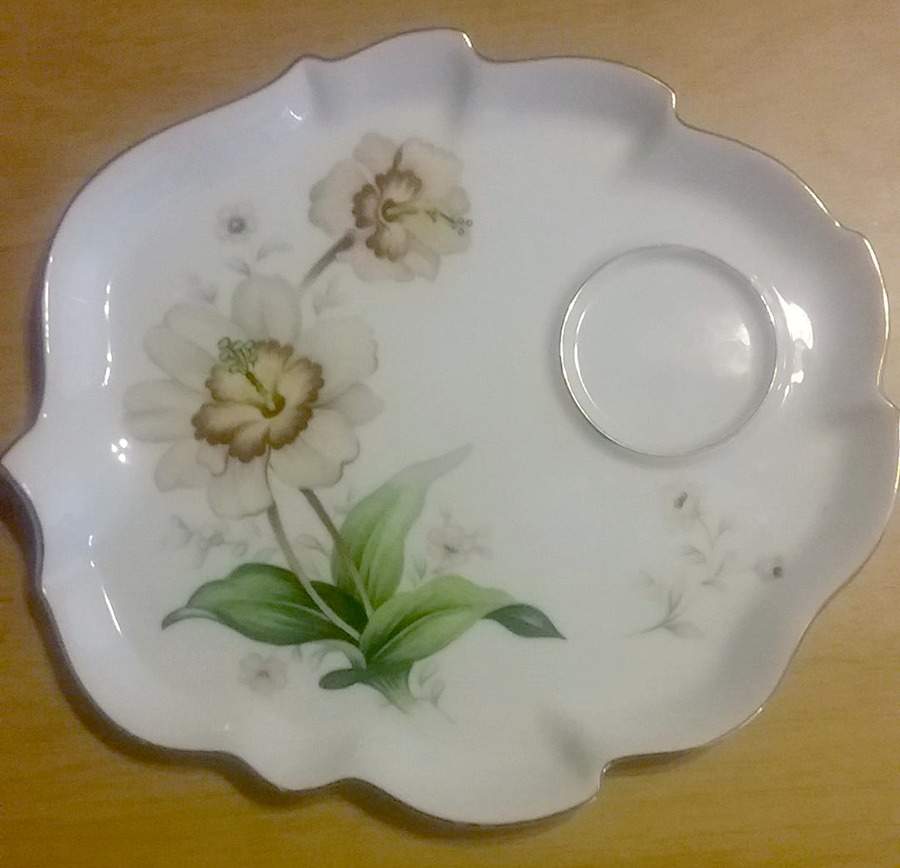 Wildwood (1-2" Rim, Ivory) Snack Plate by Meito-1