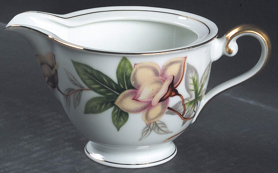 Woodrose Creamer by Meito-1