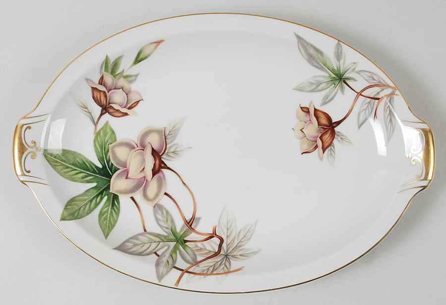 Woodrose 12" Oval Serving Platter by Meito-1
