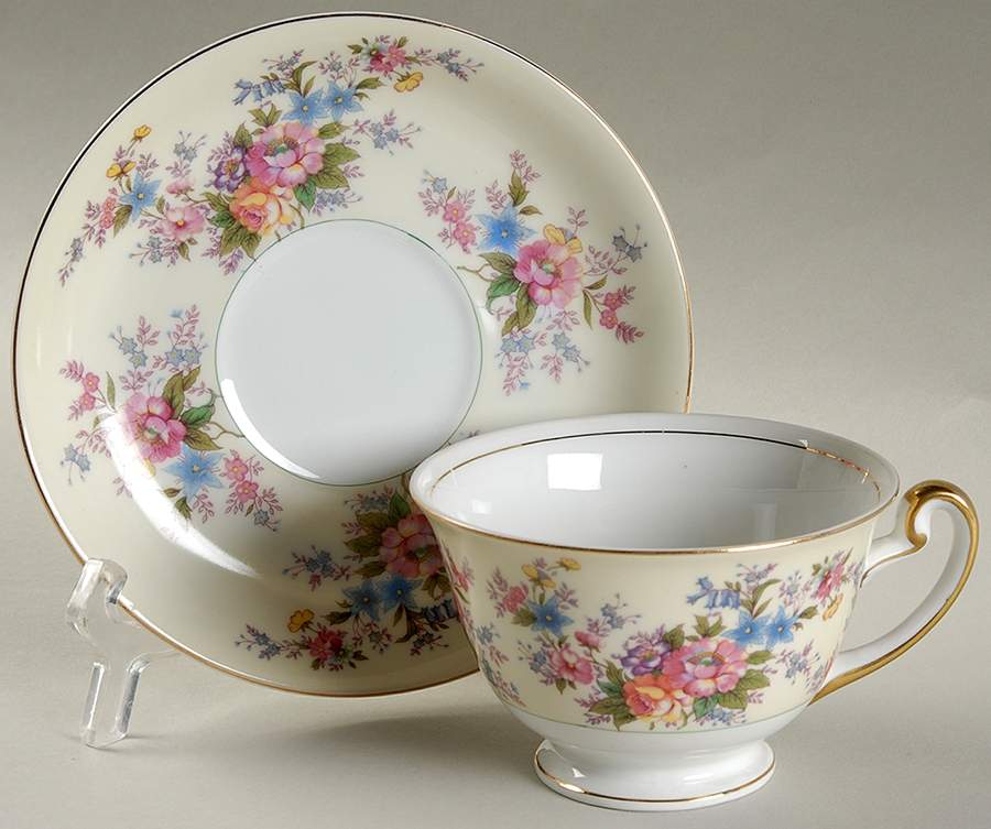 York Footed Cup & Saucer Set by Meito-1