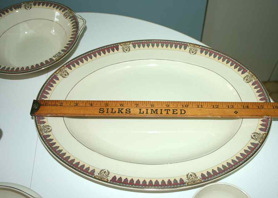 Amiens 15" Oval Serving Platter by J & G Meakin-1