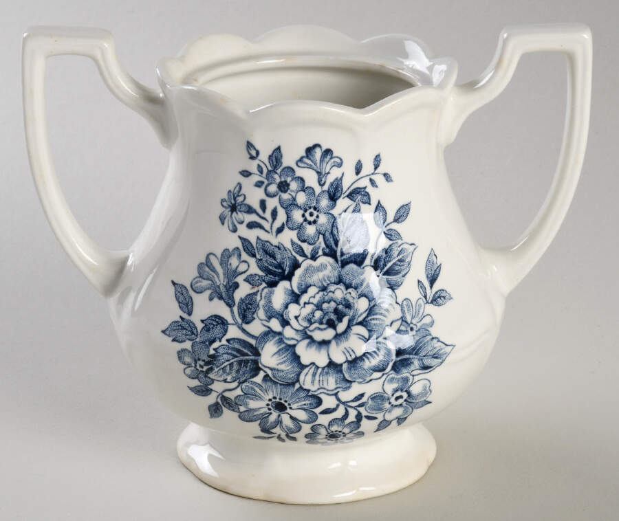 Avondale Blue Sugar Bowl No Lid by J & G Meakin-1