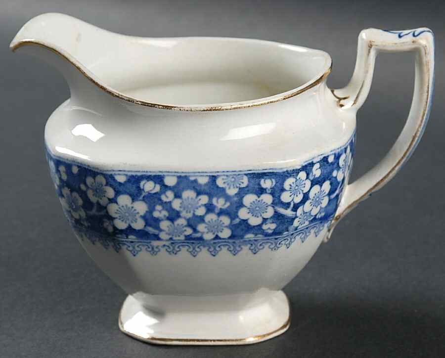 Bangor Creamer by J & G Meakin-1