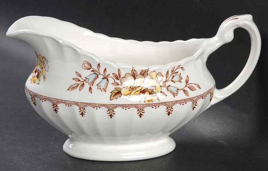Braemar Gravy Boat by J & G Meakin-1