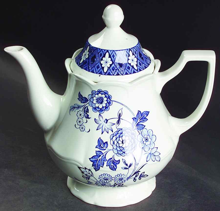 Cathay Teapot & Lid by J & G Meakin-1