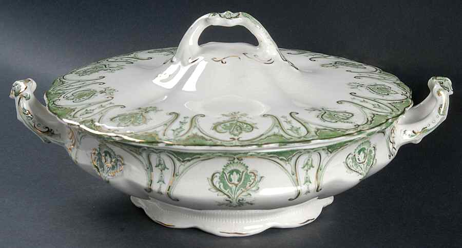 Chatham Green Round Covered Vegetable by J & G Meakin-1
