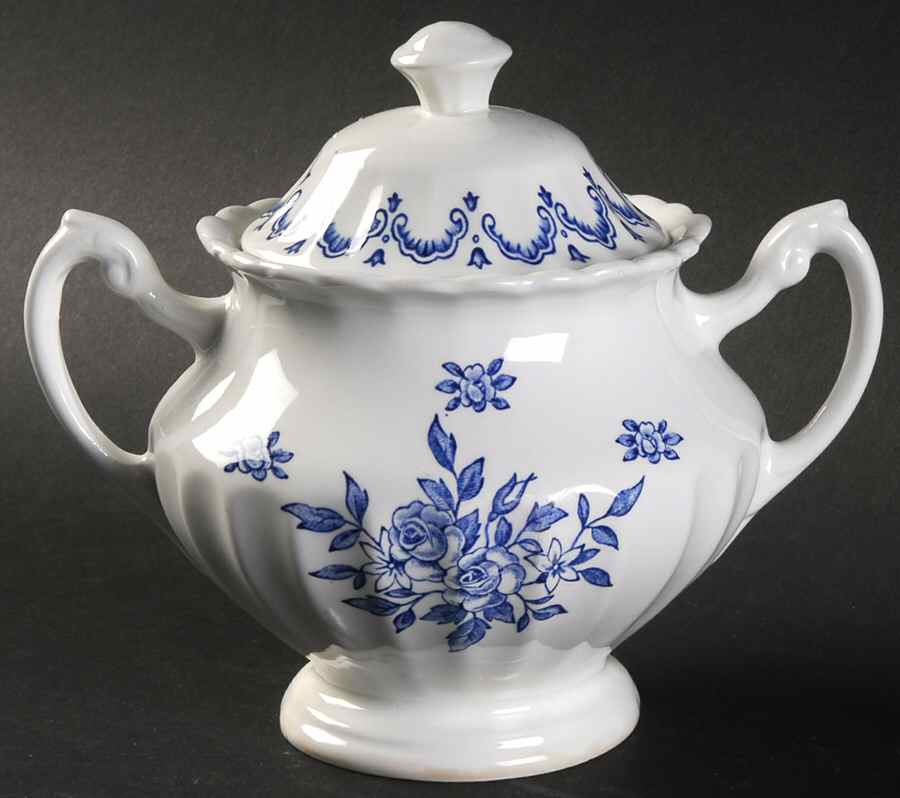 Chatsworth Blue Sugar Bowl & Lid by J & G Meakin-1