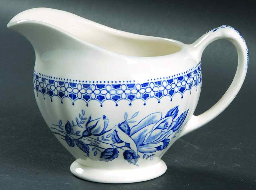 Chelsea Roses (Blue On White) Creamer by J & G Meakin-1