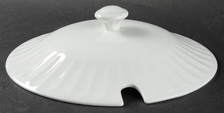 Classic White Lid for Tureen by J & G Meakin-1