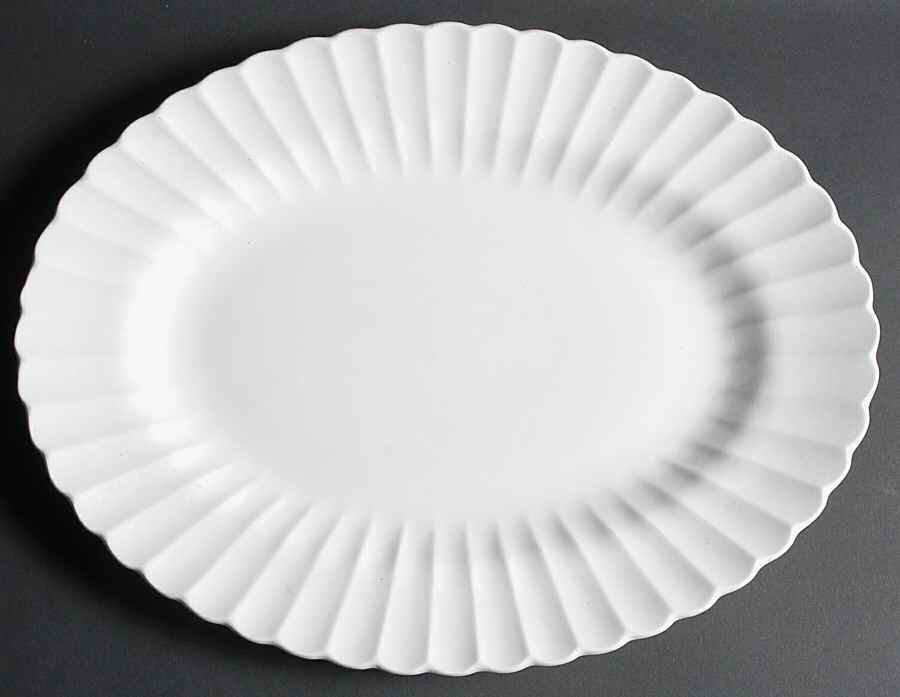 Classic White 16" Oval Serving Platter by J & G Meakin-1