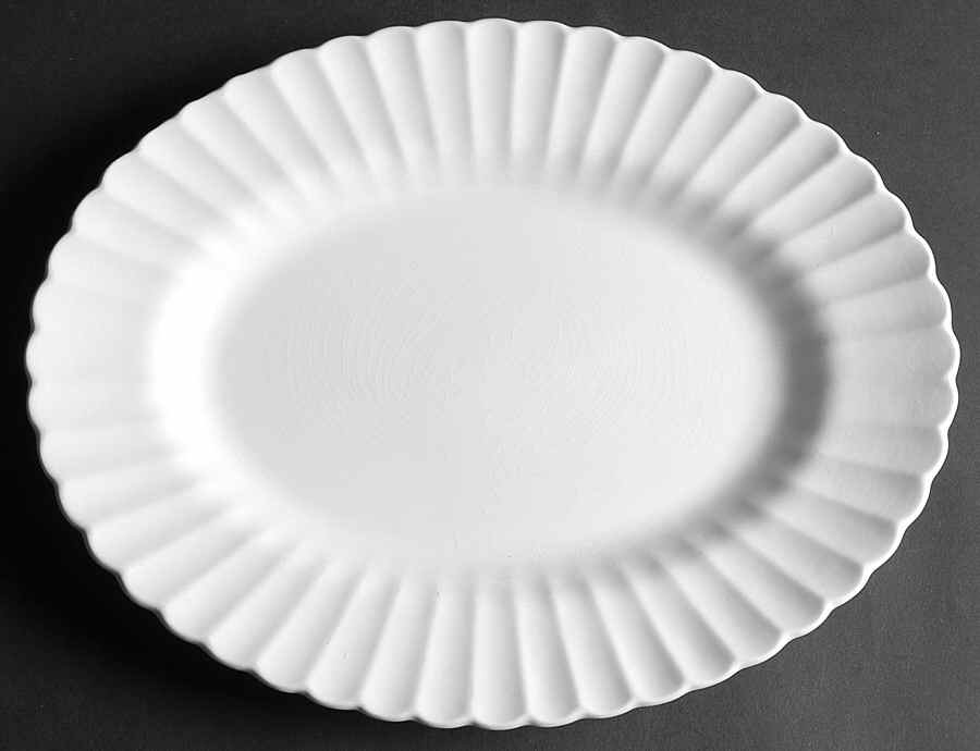 Classic White 13" Oval Serving Platter by J & G Meakin-1
