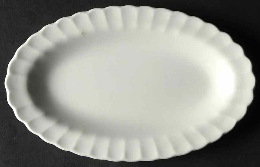 Classic White Relish/Gravy Underplate by J & G Meakin-1