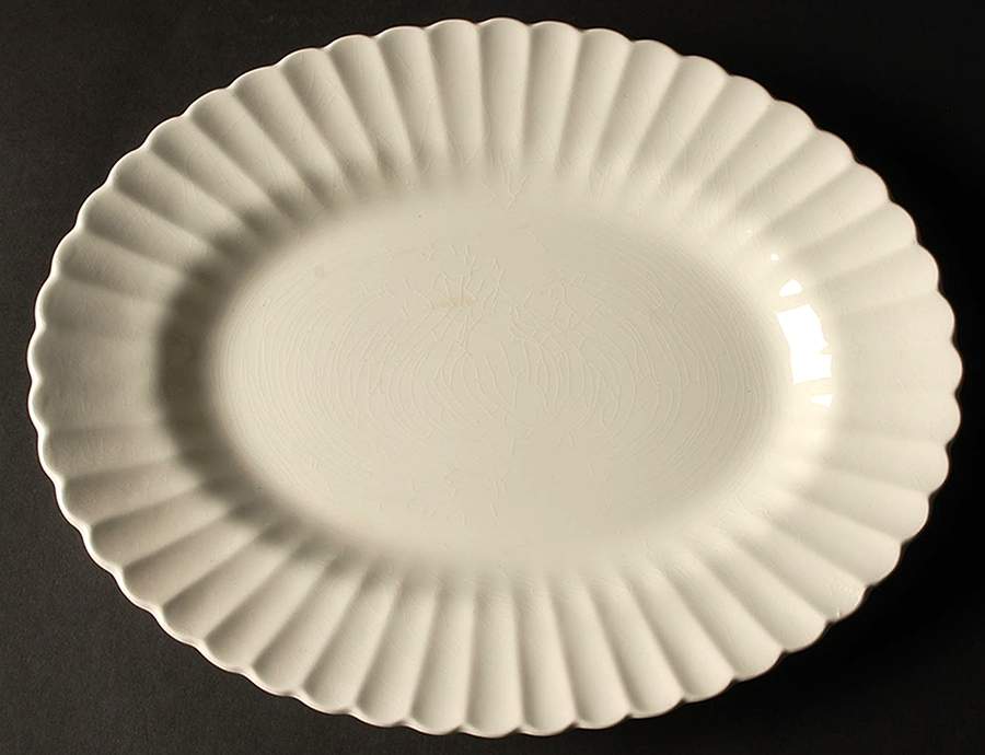 Classic White 14" Oval Serving Platter by J & G Meakin-1