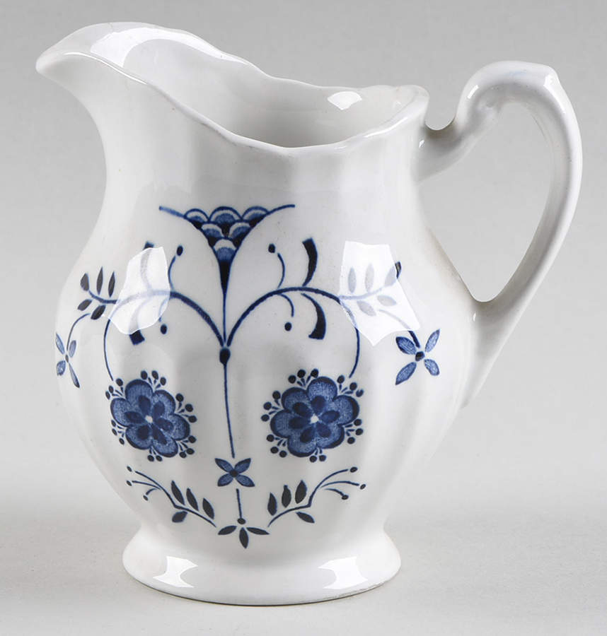 Copenhagen Creamer by J & G Meakin-1