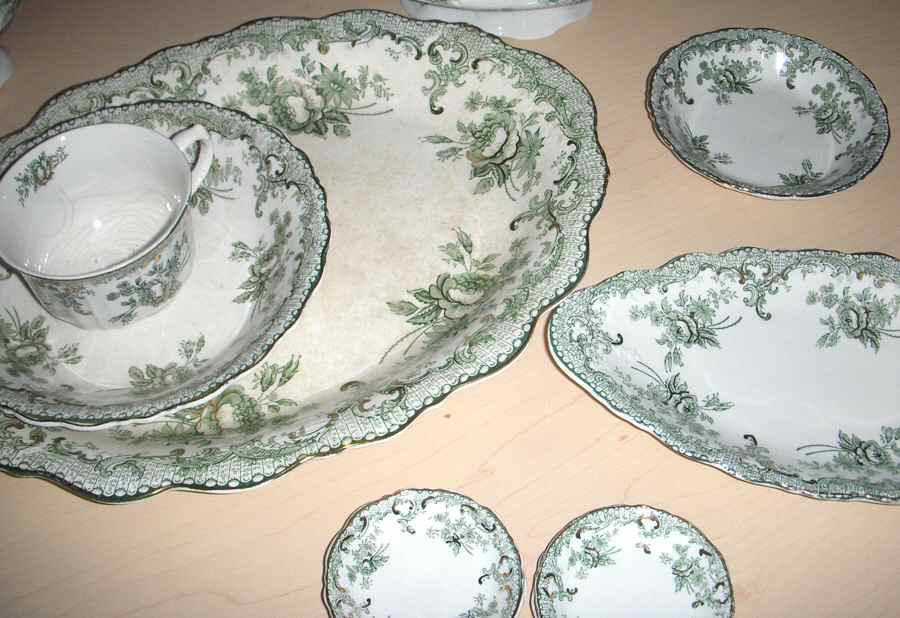 Delaware 14" Oval Serving Platter by J & G Meakin-1