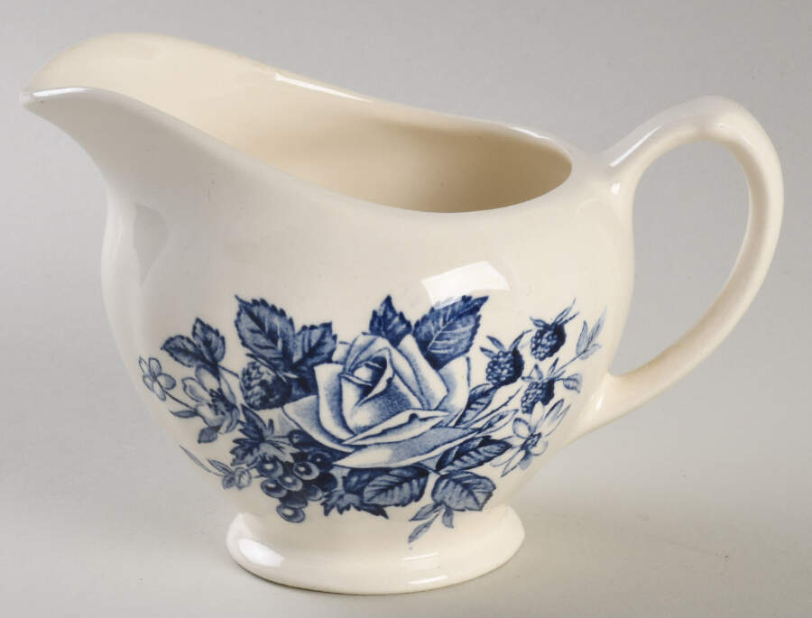 Gainsborough Blue Creamer by J & G Meakin-1