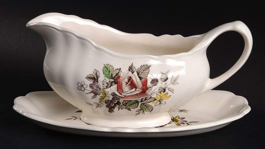 Gainsborough Multi Gravy Boat & Underplate by J & G Meakin-1