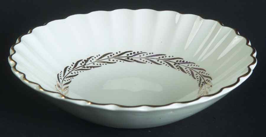 Garland (Gold Laurel) Fruit/Dessert (Sauce) Bowl by J & G Meakin-1