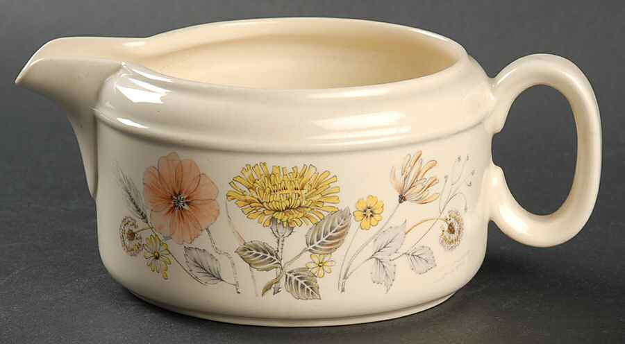 Hedgerow Gravy Boat by J & G Meakin-1
