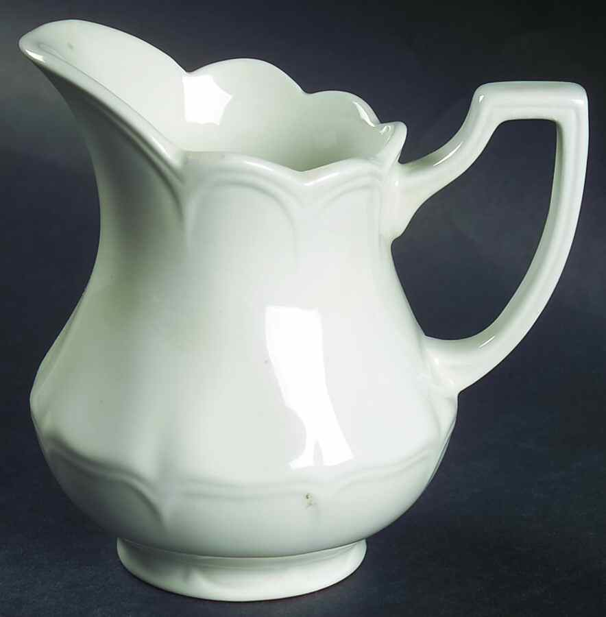 Heirloom White Creamer by J & G Meakin-1