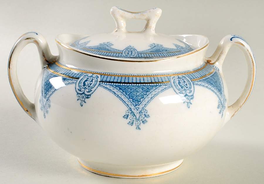 Ipswich Blue Sugar Bowl & Lid by J & G Meakin-1