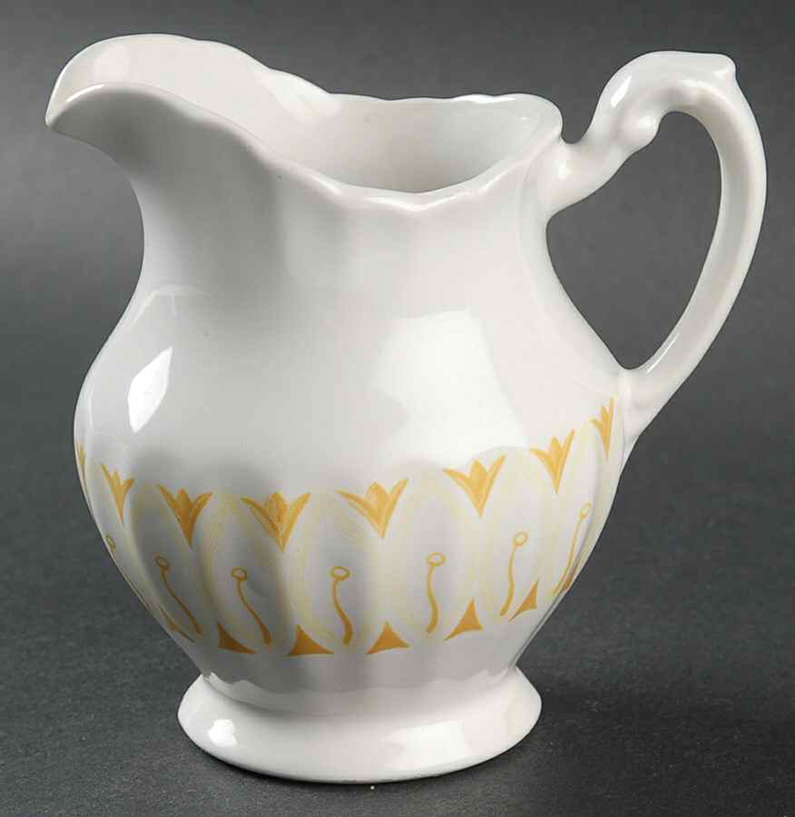 Medici Yellow Creamer by J & G Meakin-1