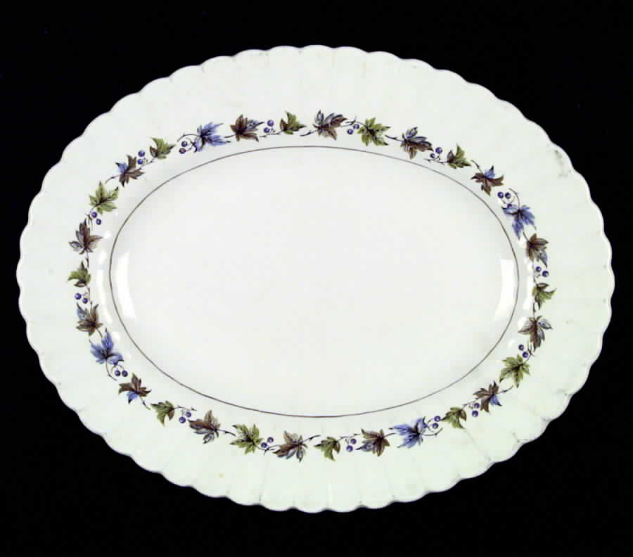 MEK4 11" Oval Serving Platter by J & G Meakin-1