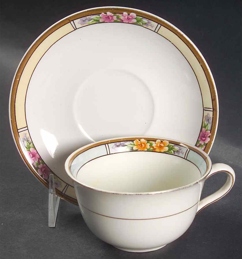 Nebraska Cream Flat Cup & Saucer Set by J & G Meakin-1