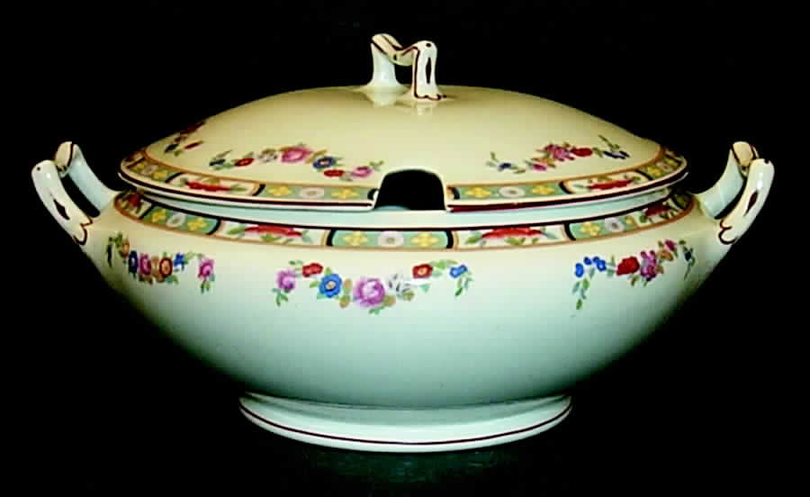Richmond (White Background) Tureen &  Lid by J & G Meakin-1
