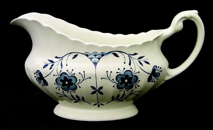 Scandia Gravy Boat by J & G Meakin-1