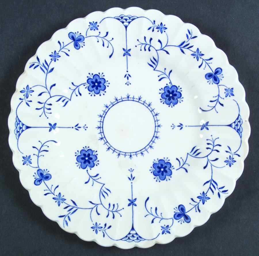 Scandia Dessert/Pie Plate by J & G Meakin-1