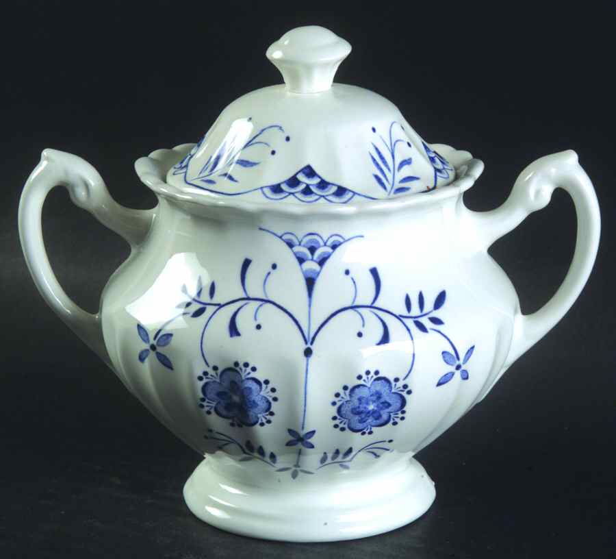 Scandia Sugar Bowl & Lid by J & G Meakin-1
