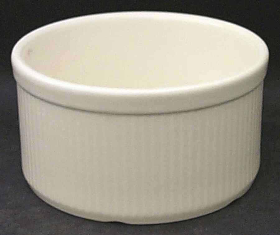 Trend (All Cream) 6" Souffle by J & G Meakin-1
