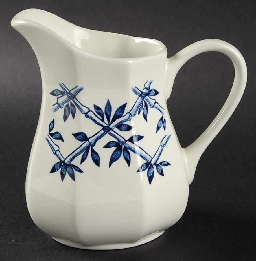 Trellis Blue Creamer by J & G Meakin-1