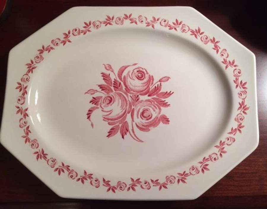 Trio Pink 12" Oval Serving Platter by J & G Meakin-1