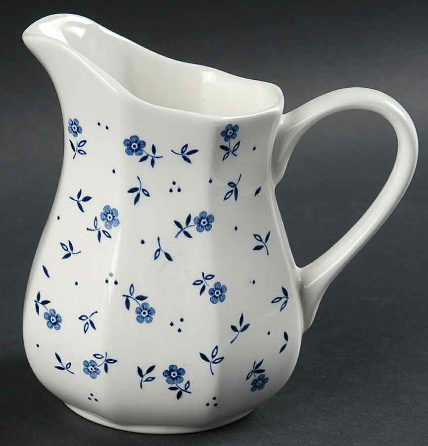 Vanity Fair Blue Creamer by J & G Meakin-1