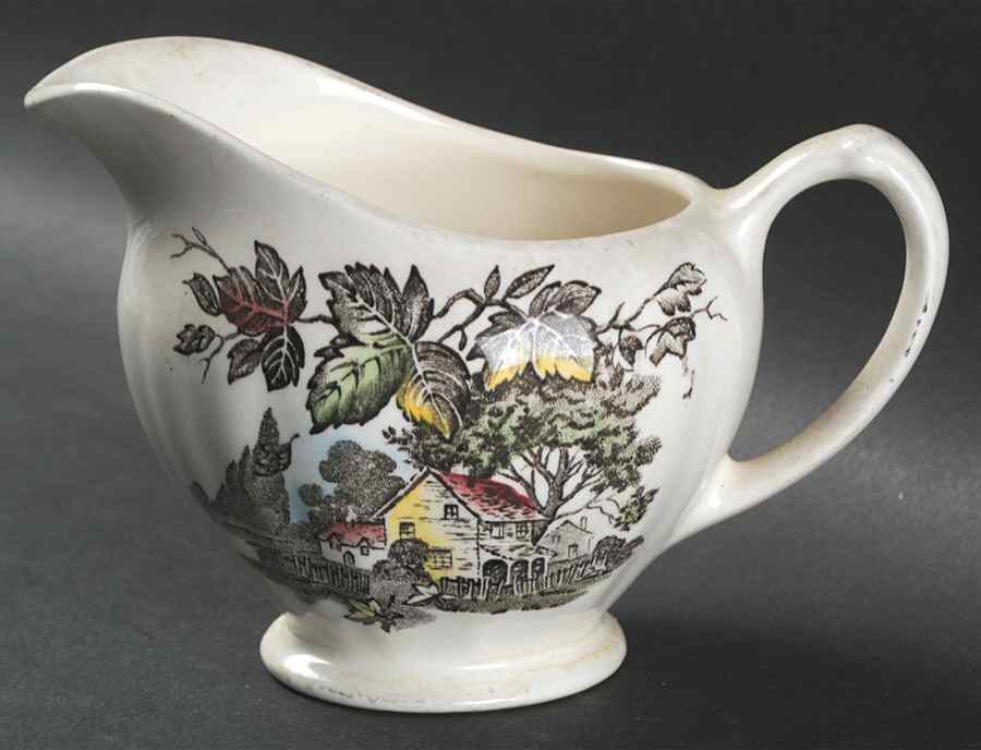 Welcome Home (Cream Background) Creamer by J & G Meakin-1