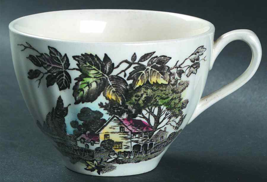 Welcome Home (Cream Background) Flat Cup by J & G Meakin-1