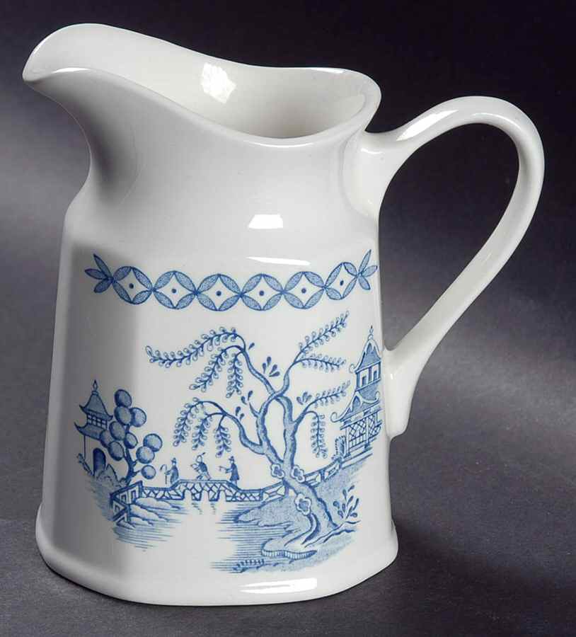 Willow Blue Creamer by J & G Meakin-1