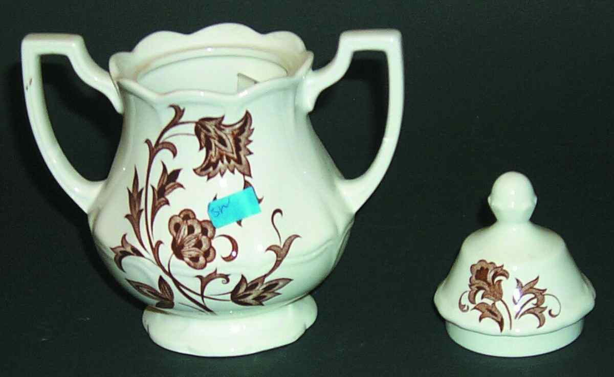 Windsong Dark Brown Sugar Bowl & Lid by J & G Meakin-1