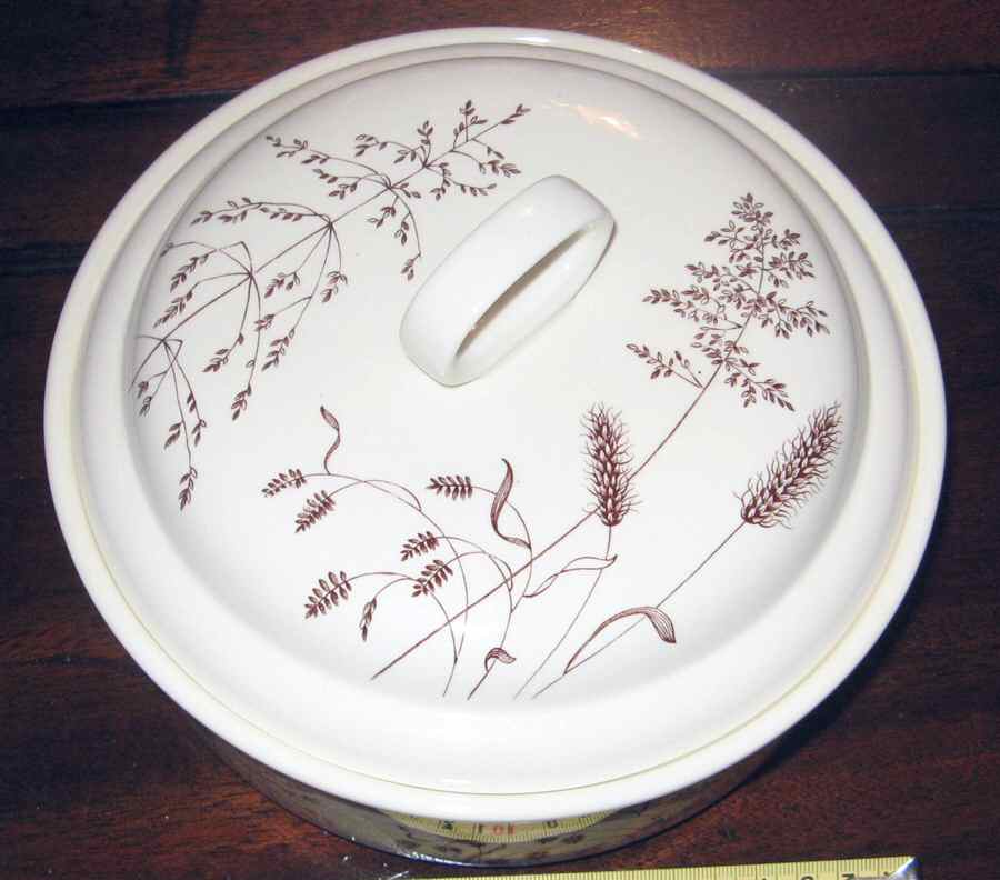 Windswept Brown Round Covered Vegetable by J & G Meakin-1