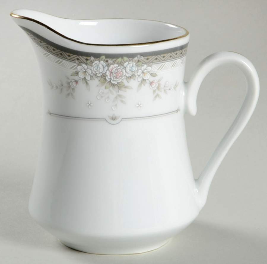 Moment Creamer by Meridian-1