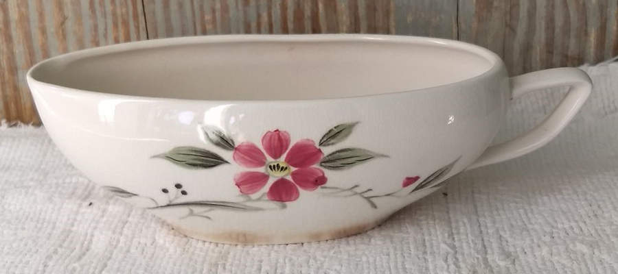 Camellia Gravy Boat by Service Merchandise Inc-1