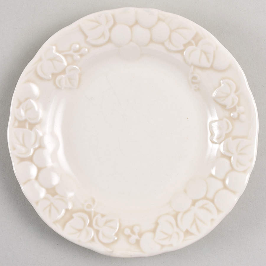 Antique Grape White Bread & Butter Plate by Metlox - Poppytrail - Vernon-1