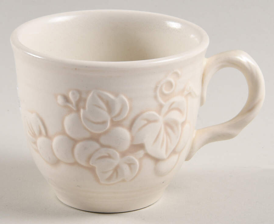 Antique Grape White Flat Cup by Metlox - Poppytrail - Vernon-1