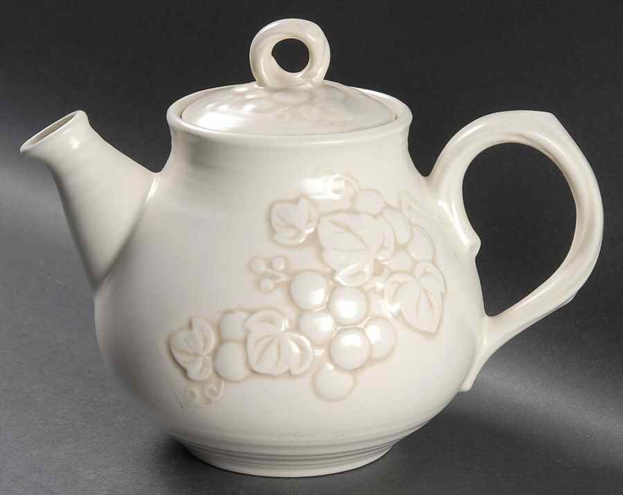 Antique Grape White Teapot & Lid by Metlox - Poppytrail - Vernon-1