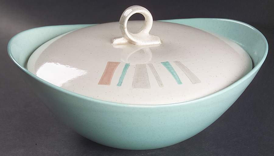 Anytime 1.5 Qt Round Covered Casserole by Metlox - Poppytrail - Vernon-1