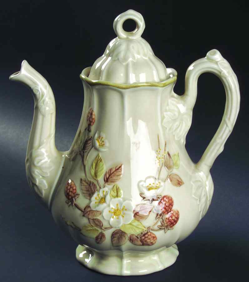 Autumn Berry Coffee Pot & Lid by Metlox - Poppytrail - Vernon-1