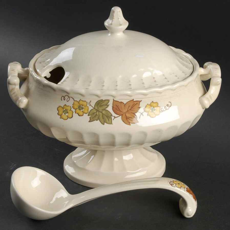 Autumn Leaves Tureen & Lid w/Ladle by Metlox - Poppytrail - Vernon-1