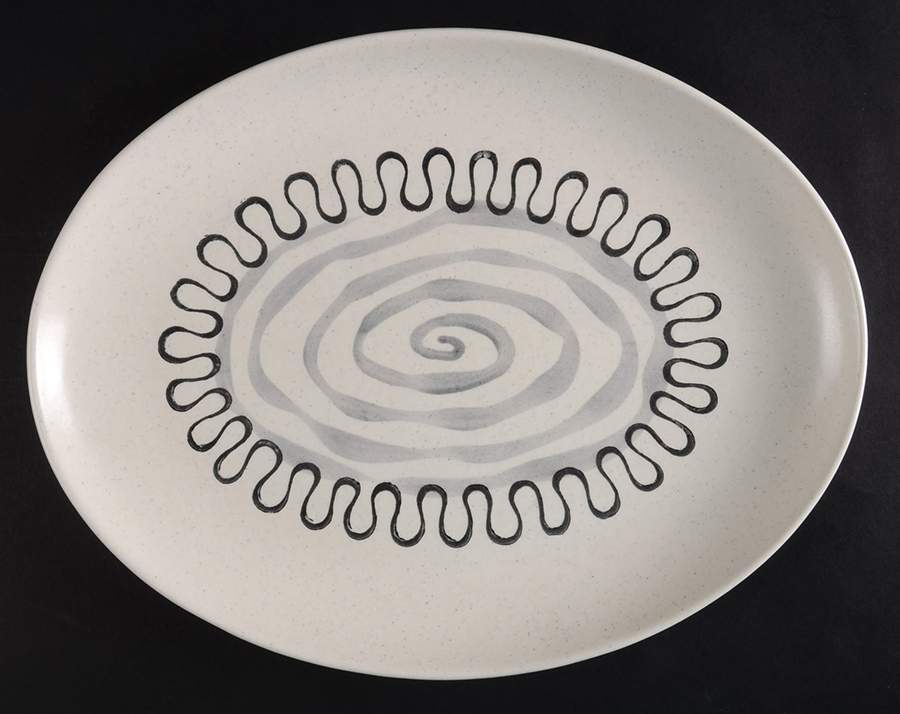Aztec 13" Oval Serving Platter by Metlox - Poppytrail - Vernon-1